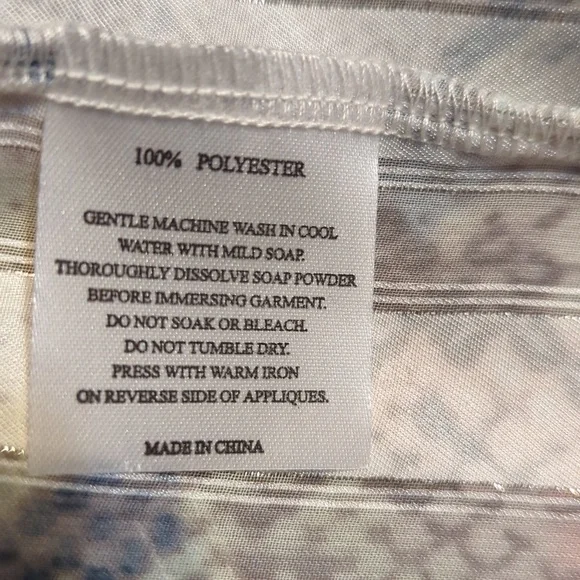 Ladies Blouse - Picture 4 of 4